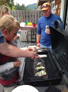 The contestants pulling their oysters.  Trevor has still not moved from shark position.